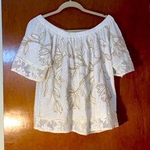 Lucky 🍀 Brand cream colored top